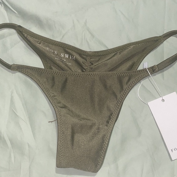 Fox Racing Bikini 🦊 👙 - Picture 3 of 8